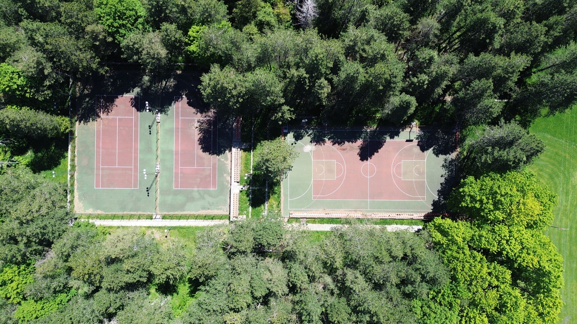 Slide 2 - JU Lovćen Bečići